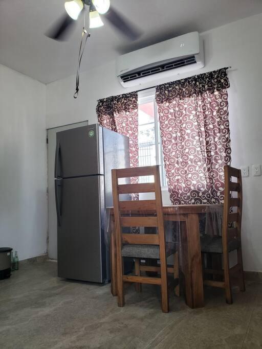 Petit Y Comodo Loft En La Ciudad. Monterrey Kültér fotó